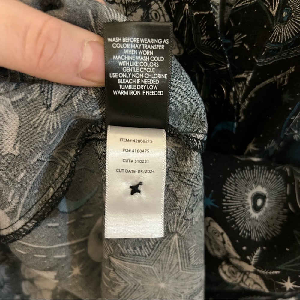 Torrid 3 Harper 3/4 Sleeve Pullover Tunic Top Skull Celestial witchy vibe blouse - Picture 10 of 16